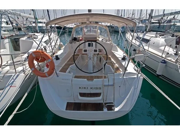 KIKI KISS - Sailboat in Split