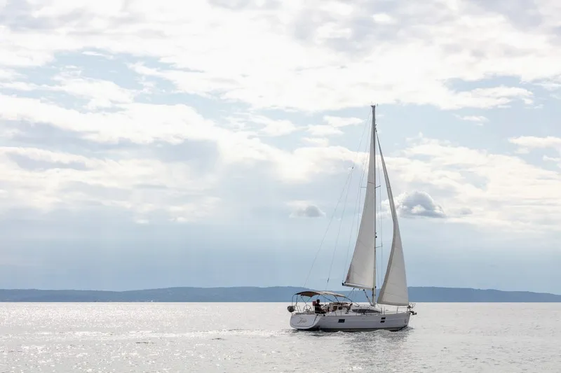 TINO - Sailboat in Split