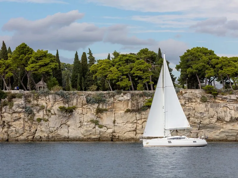 TINO - Sailboat in Split