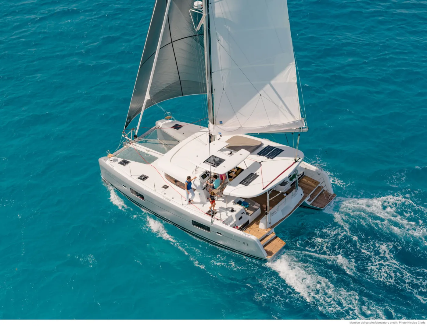 LUMINOR - Catamaran in Kaštel Gomilica