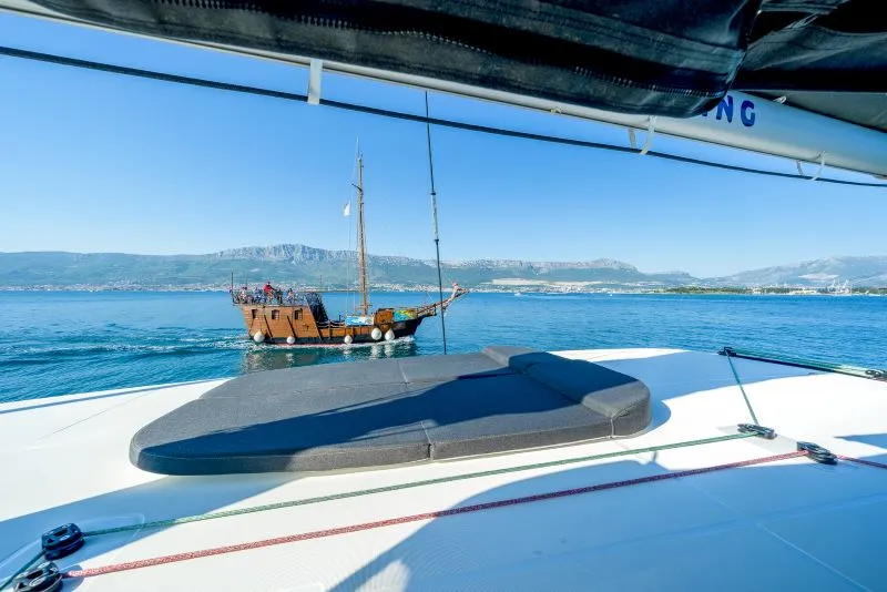 OLYNTHA - Catamaran in Kaštel Gomilica