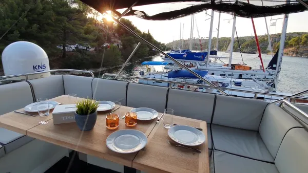 fly bridge table
