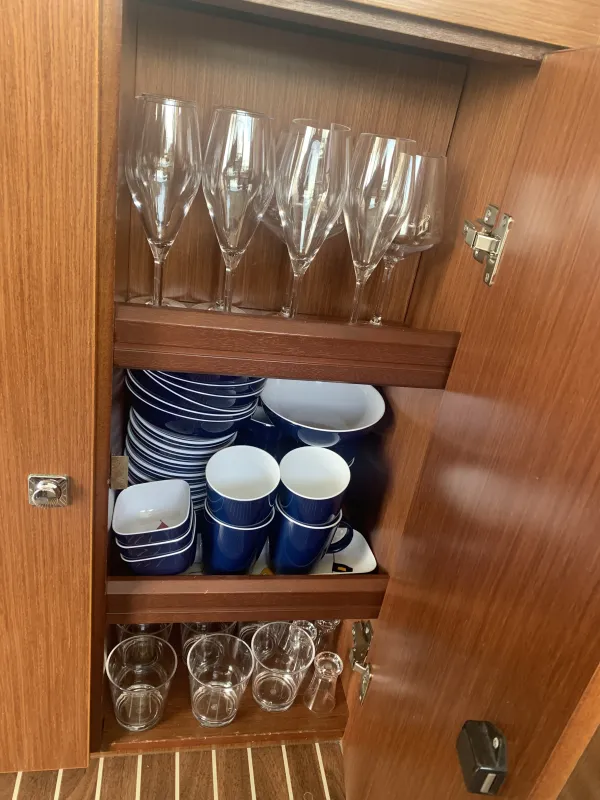 glasses & cups