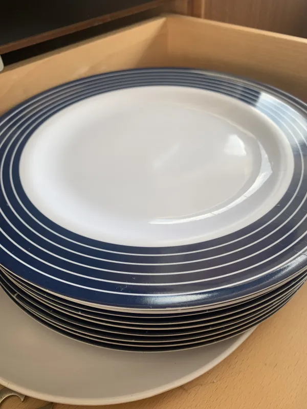 plates