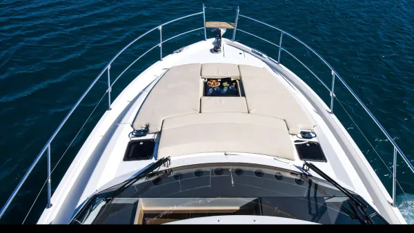 bow sundeck