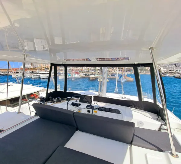 Cockpit 1