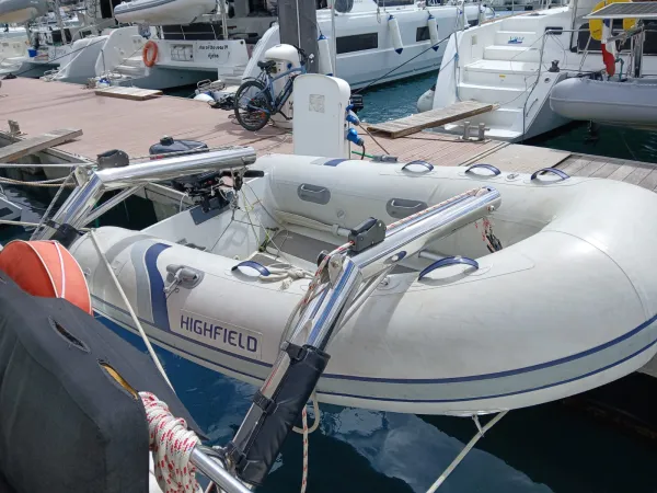 Davits & Dinghy