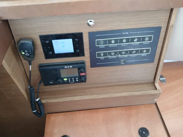 Navigation Station / Chart Table