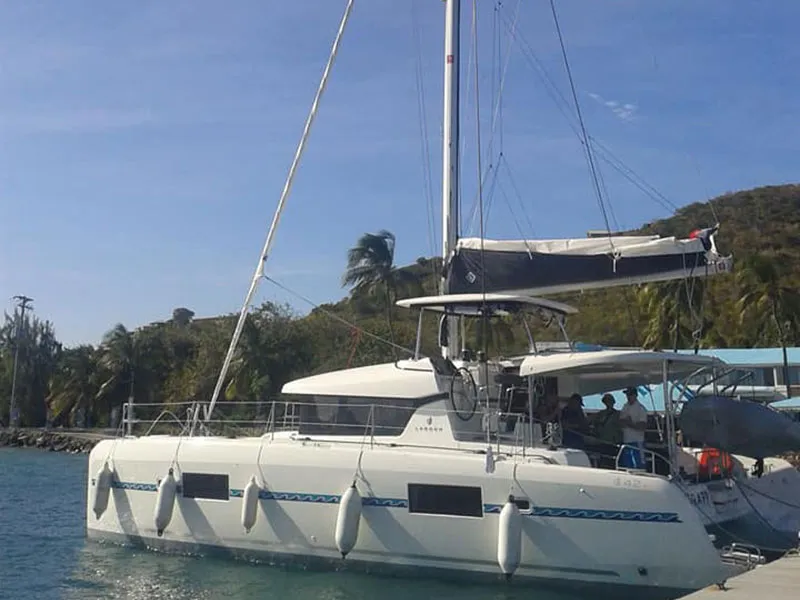 Victoria - Catamaran in Providence