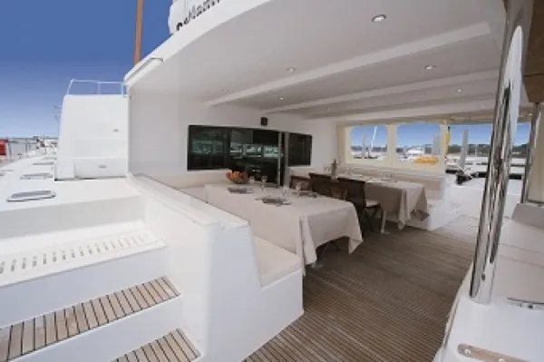 Ship / Deck