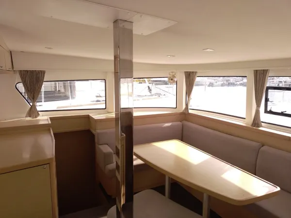 Saloon 1