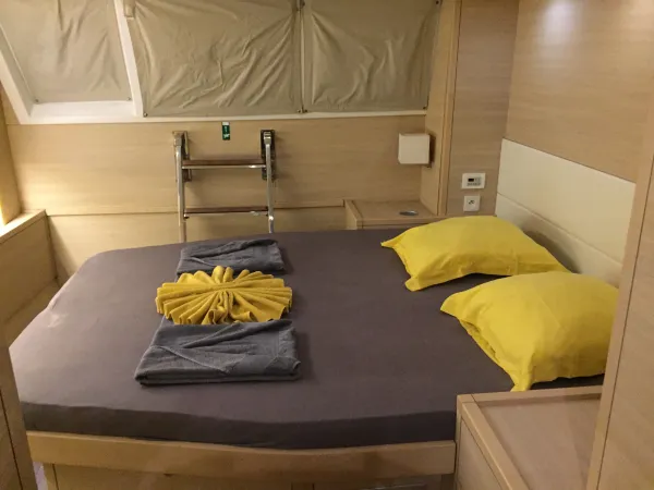 Double Cabin 4