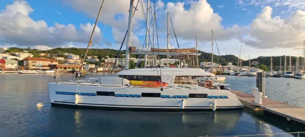 Ship / port side
