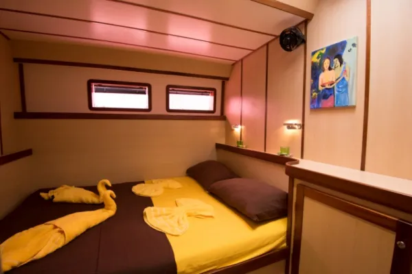 Double Cabin