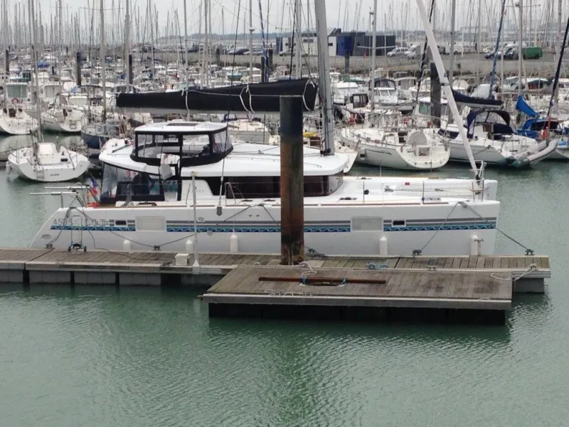 Toja - Catamaran in Le Marin