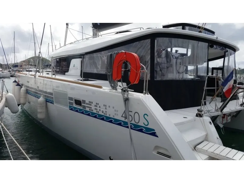 Toja - Catamaran in Le Marin