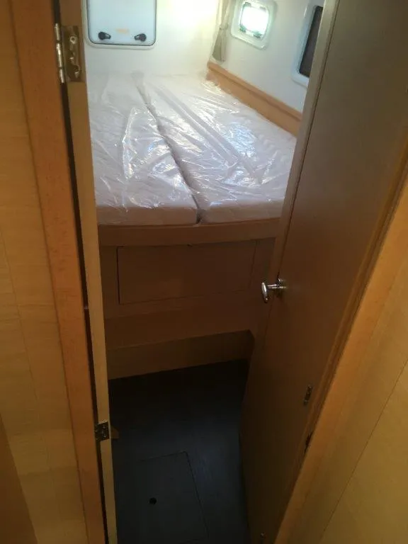 Double cabin 1