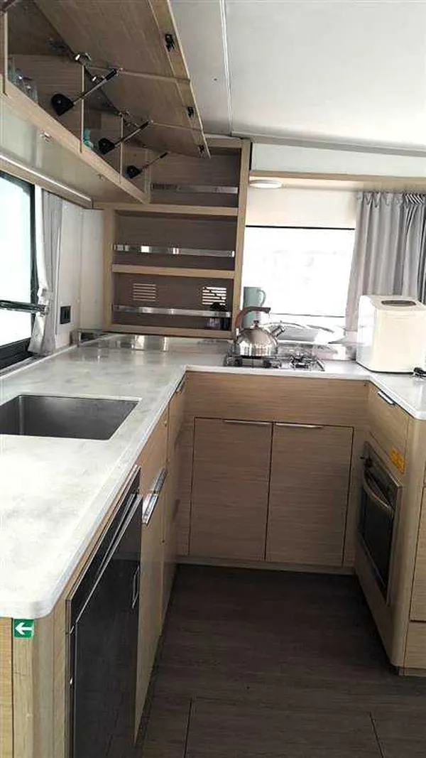 Kitchen 2