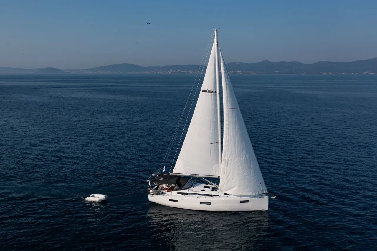 Amaretto - Yelkenli içinde Zadar