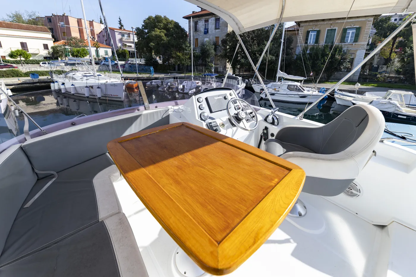 Blue Sky - Motor Yacht in Zadar