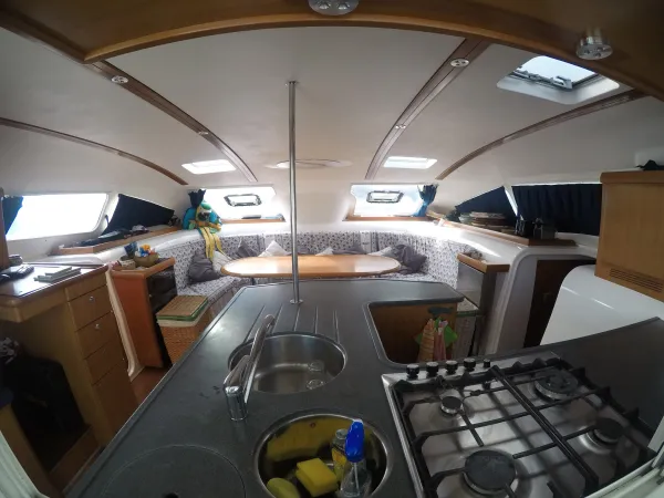 Alcade 1  front double cabin