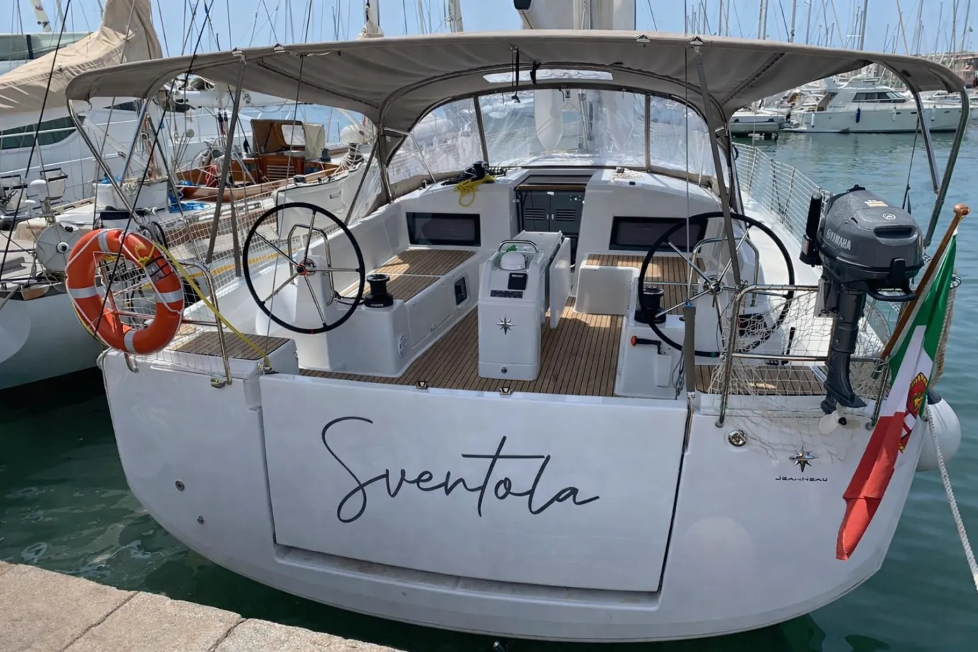 Sventola - Yelkenli içinde Nettuno