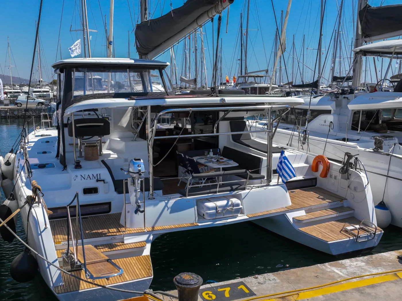 Nami - Catamaran in Alimos