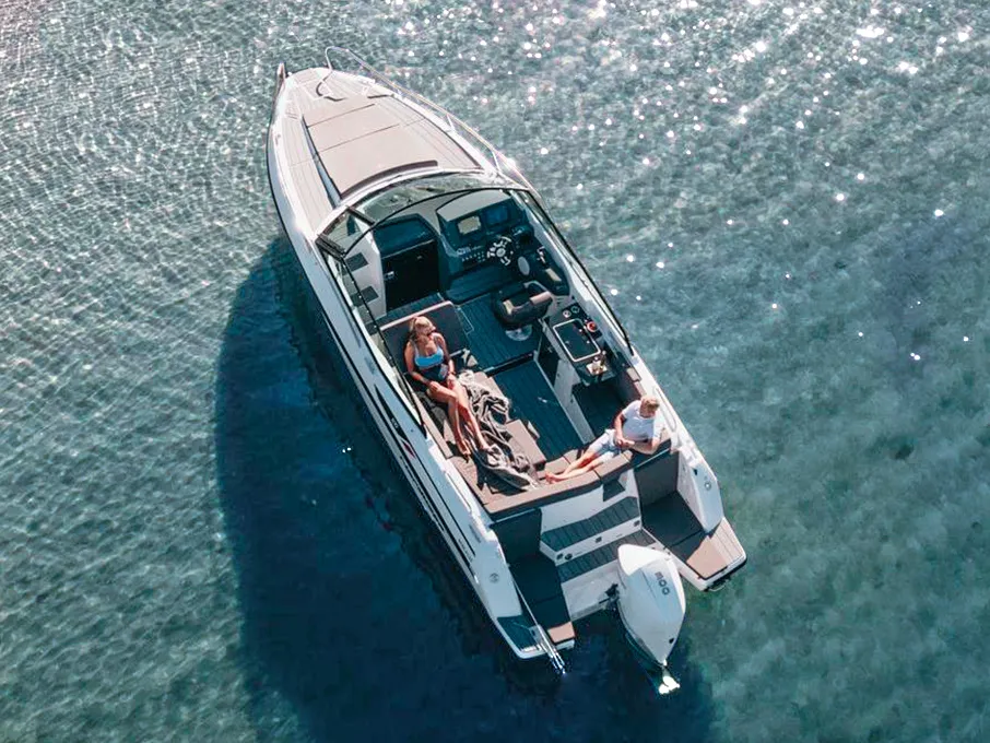 Odysseus - Motor Yacht in Paros