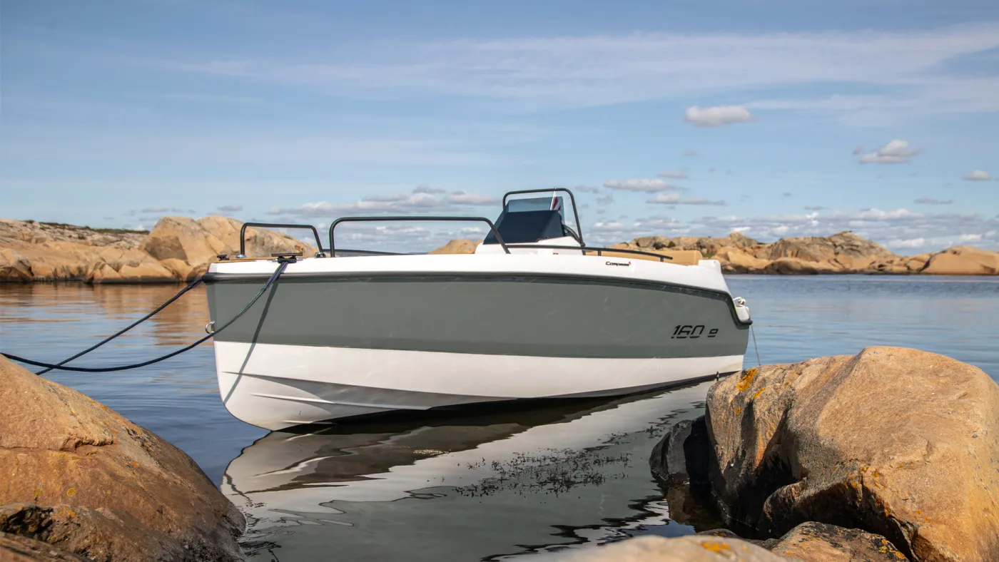 Alia - Motor Yacht in Paros