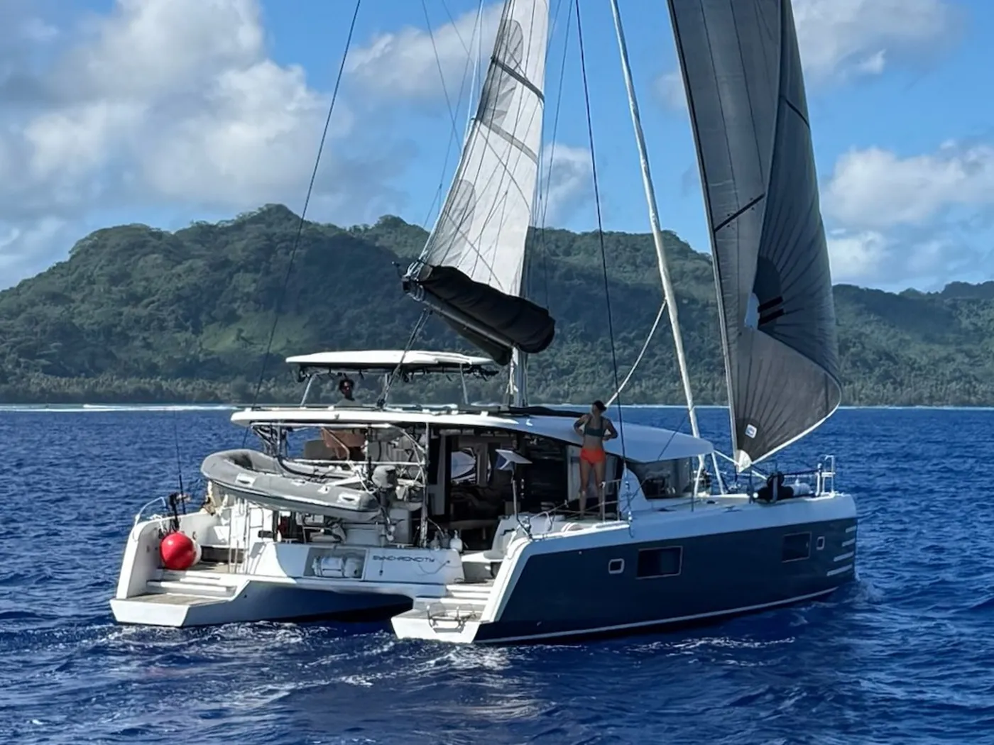 Synchronicity - Catamaran in Papeete