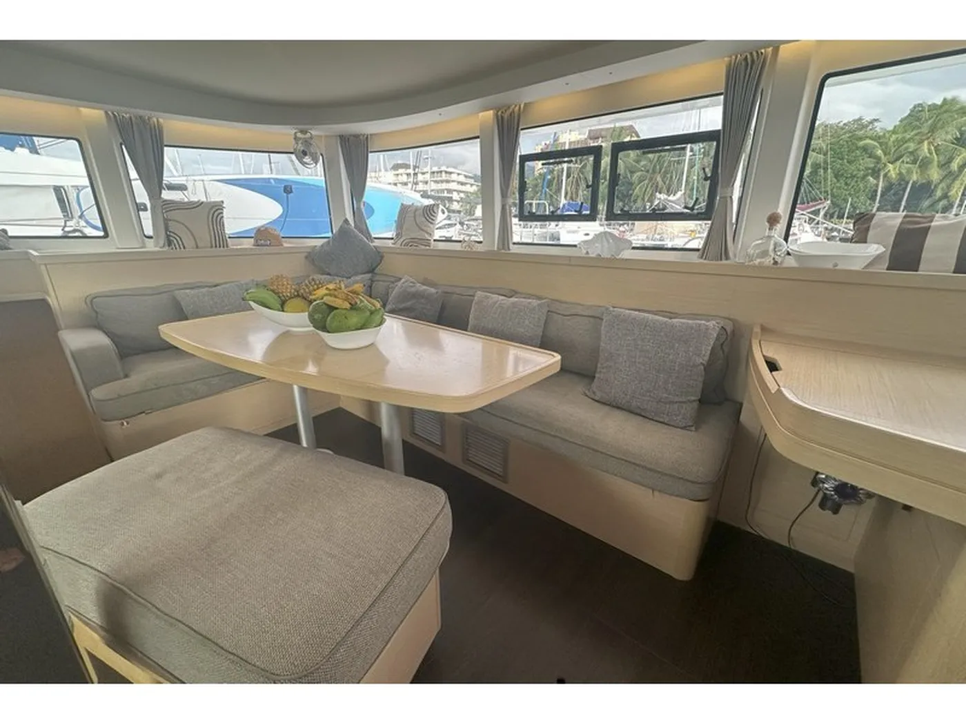 Synchronicity - Catamaran in Papeete