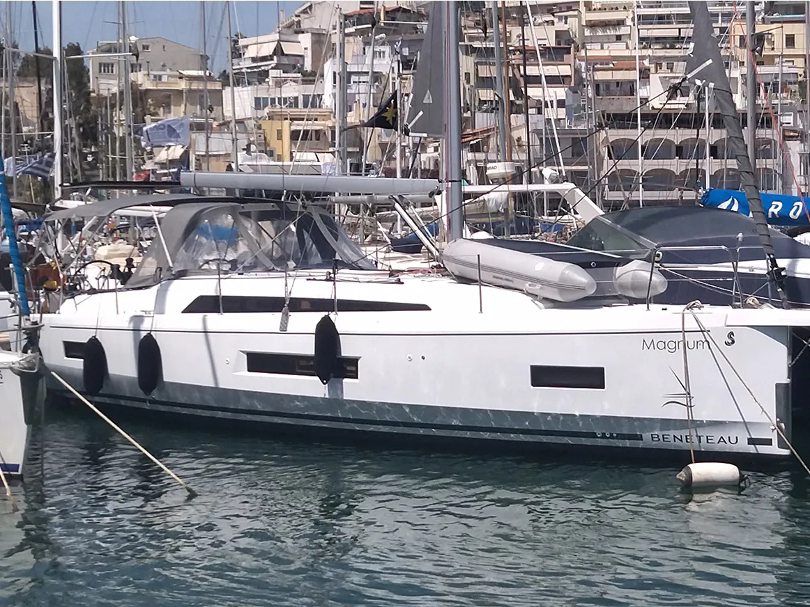 MAGNUM - Sailboat in Alimos