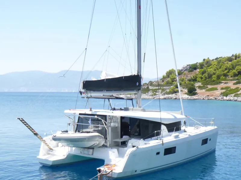ALEXANDROS - Catamaran in Alimos