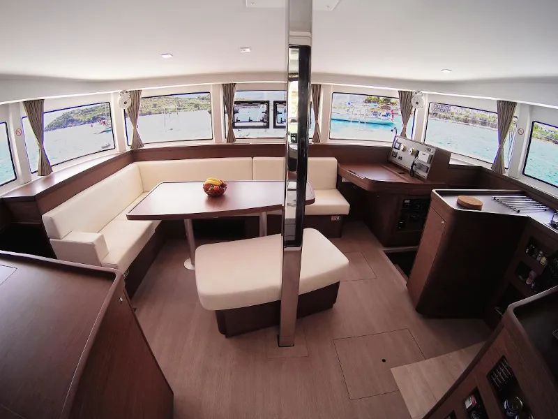 ALEXANDROS - Catamaran in Alimos