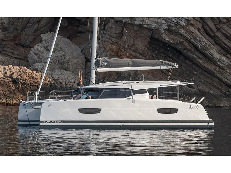 ANGELICA - Catamaran in Alimos
