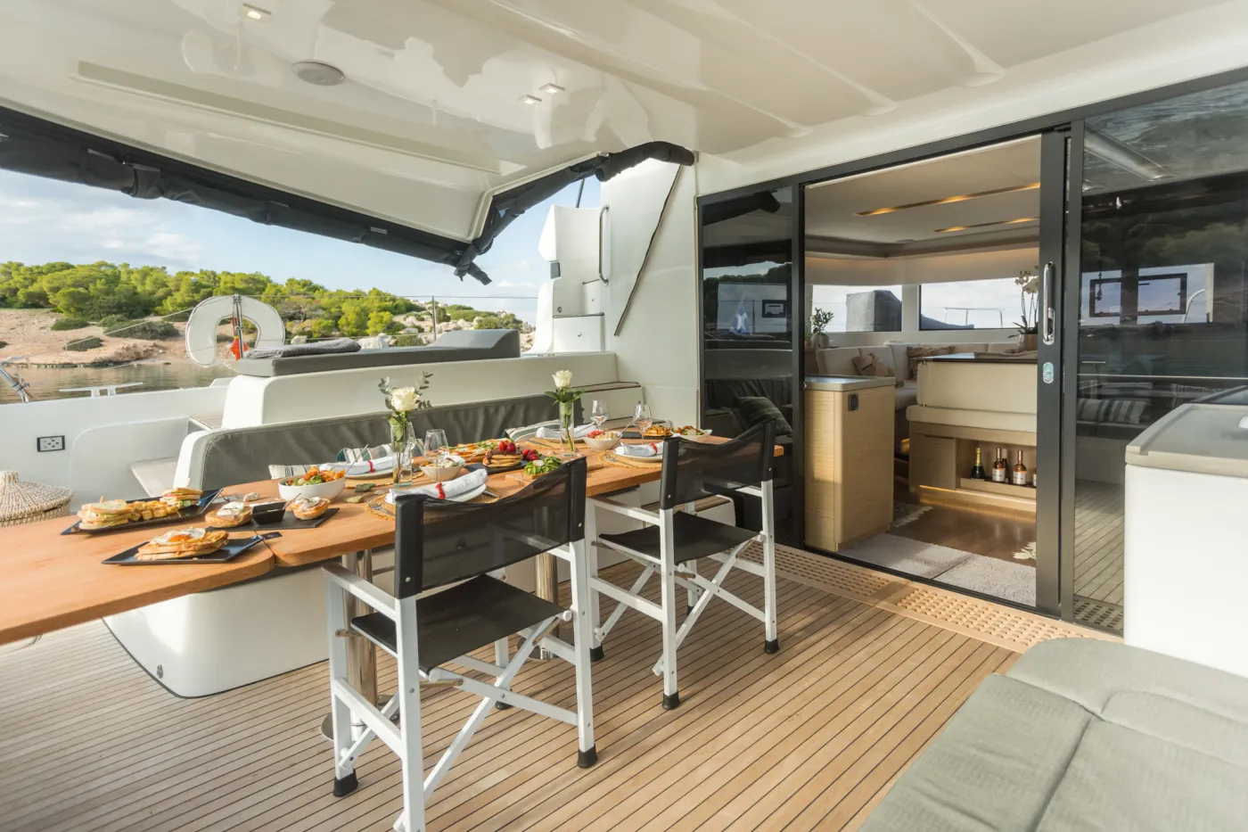 JEWEL - Catamaran in Alimos