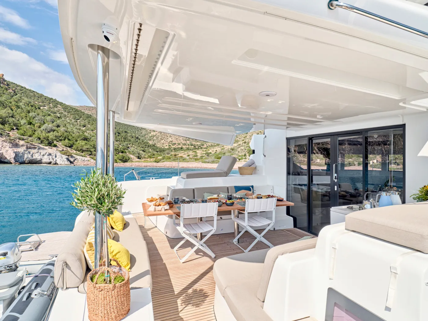 EFKRATI - Catamaran in Alimos