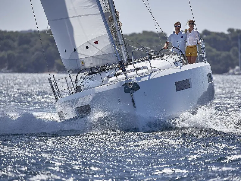 Innovation - Sailboat in Portimão