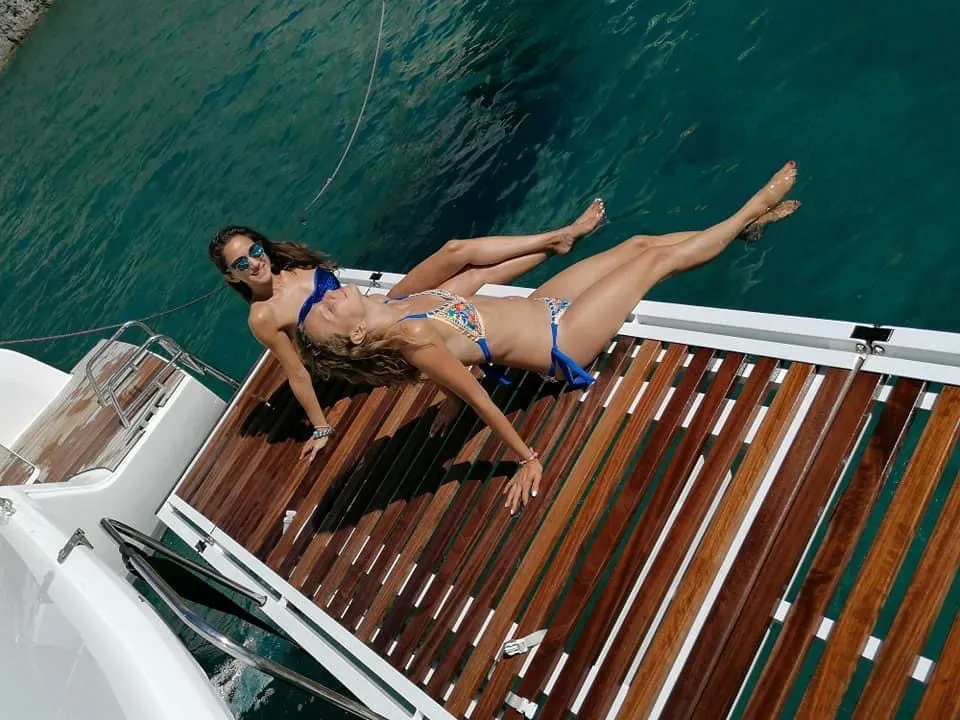 Colibrì Platinum Service - Catamaran in Castellammare di Stabia
