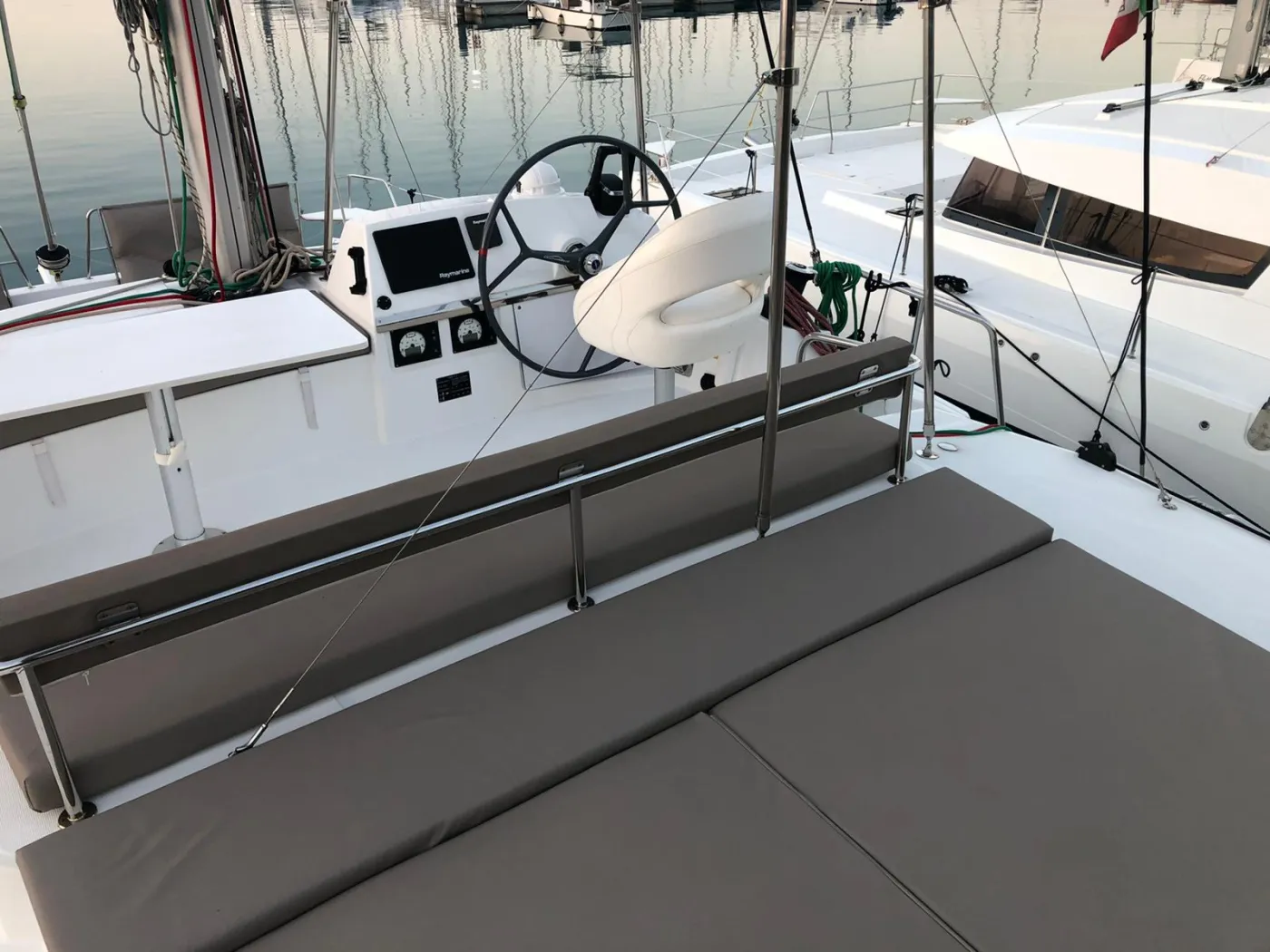AQUA - Catamaran in Città metropolitana di Messina