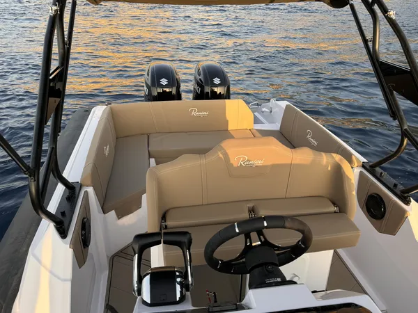 Ranieri Cayman 28.0
