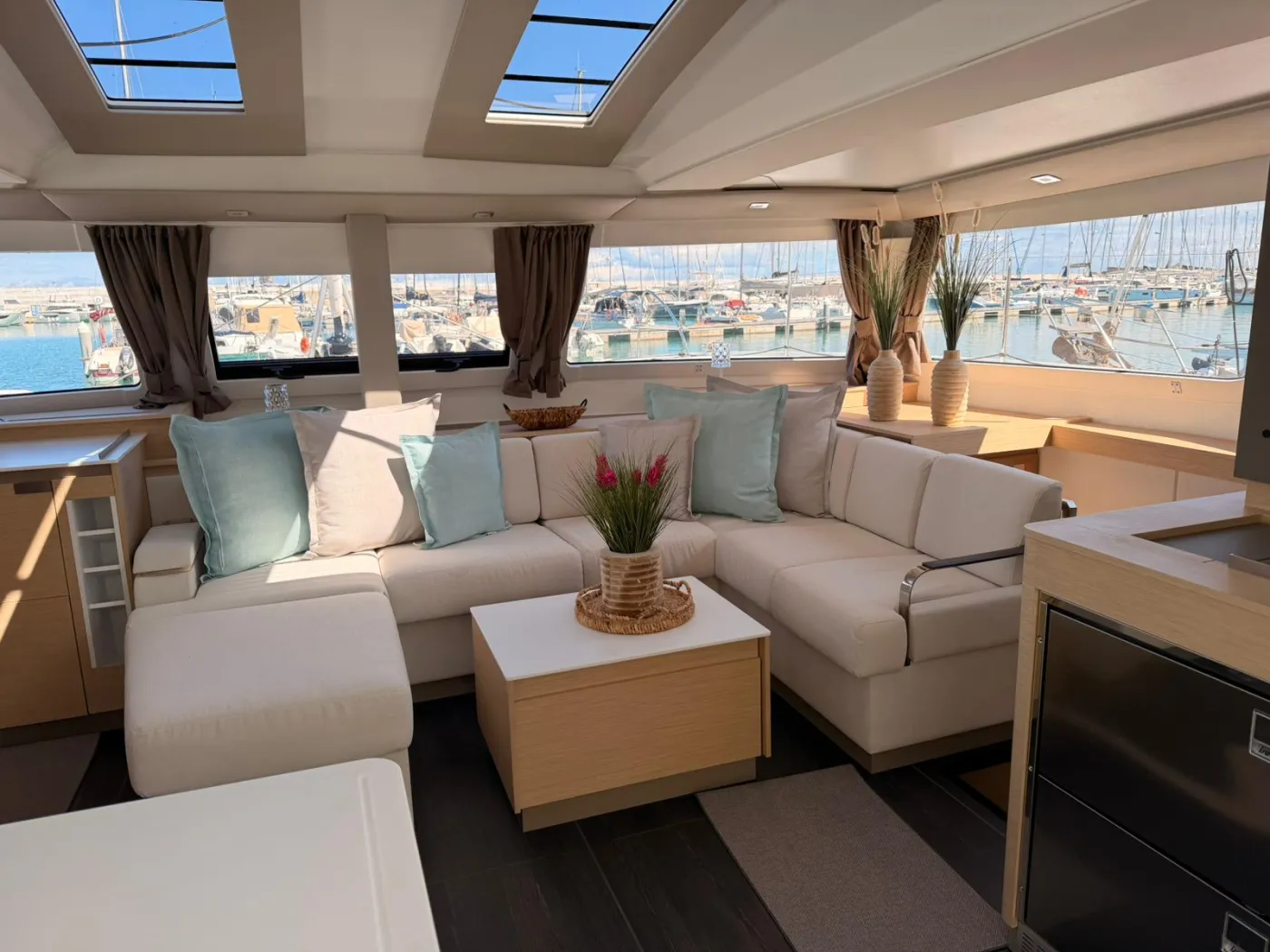 BLU DOLPHIN - Catamaran in Città metropolitana di Messina