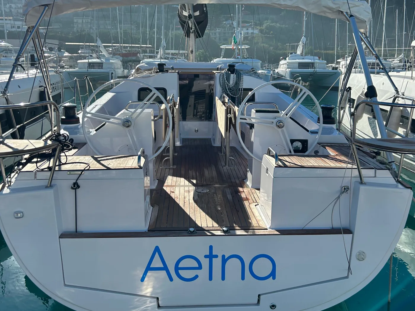 Aetna - Yelkenli içinde Città metropolitana di Messina