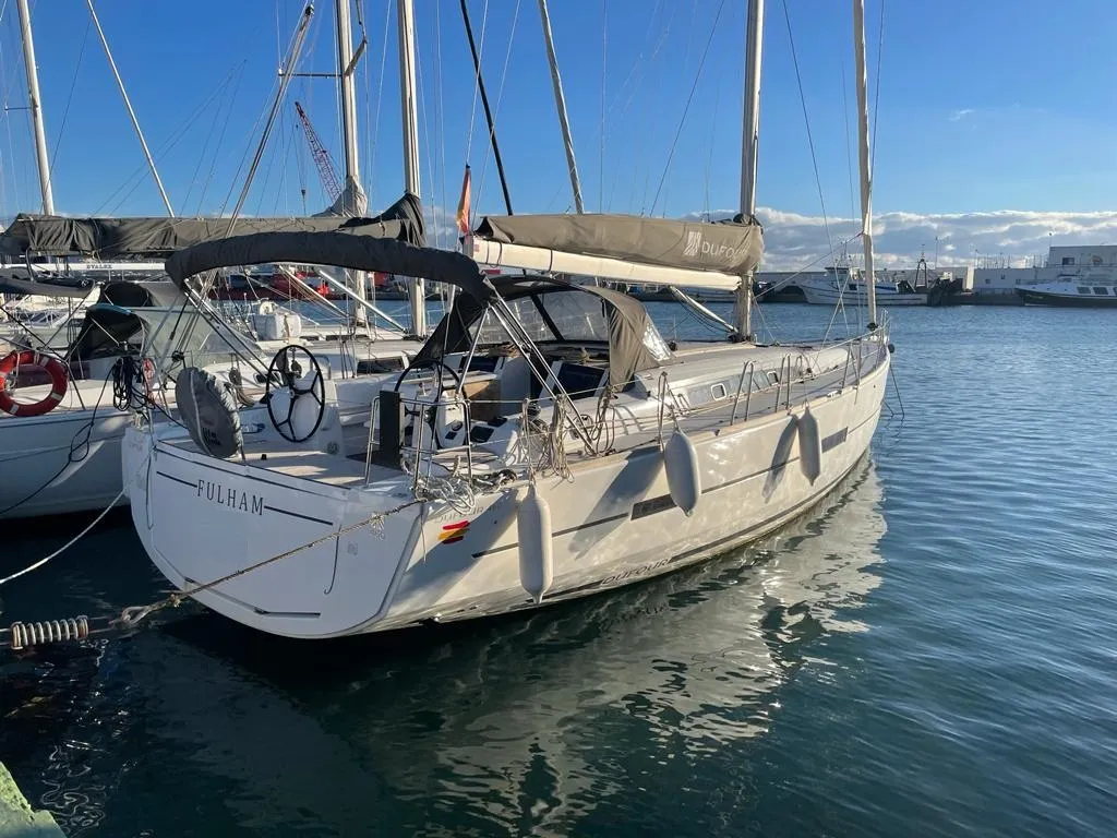 Fulham - Sailboat in Dénia