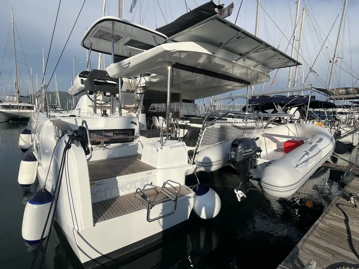 Why not 21 - Katamaran içinde Lefkada