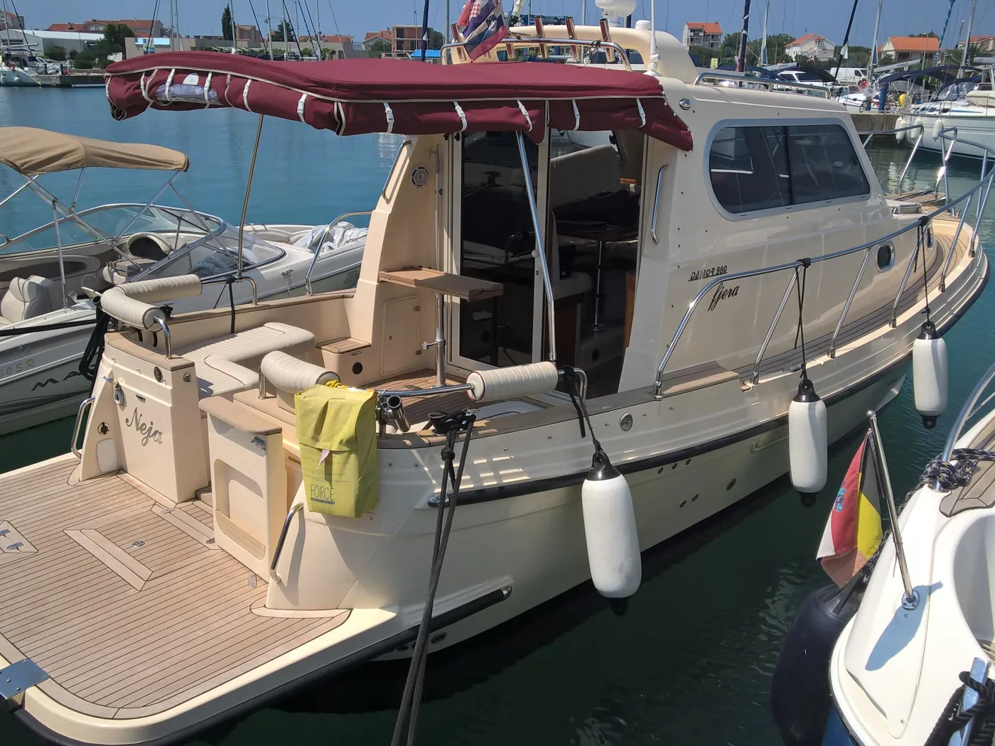 Damor 980 Fjera - Motor Yacht in Jezera