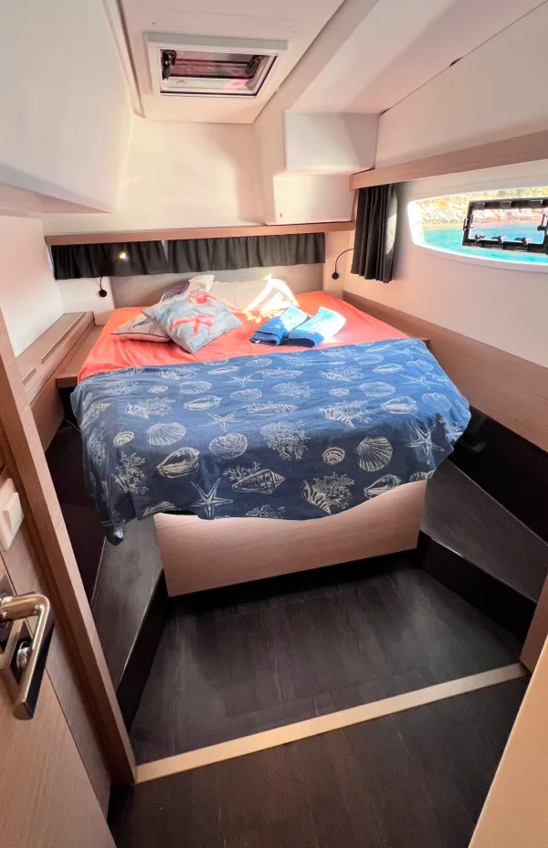 Lucia 40