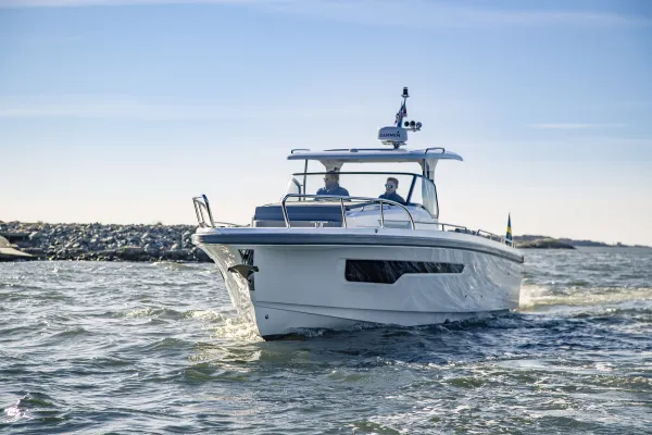 Nimbus Tender T11