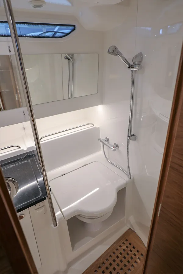 Nimbus Tender T11