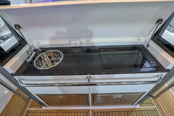 Nimbus Tender T11